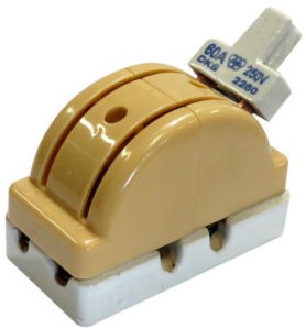 [5084] CUCHILLA DE INTERRUPTOR DE PORCELANA 2X100A 2 TIRO